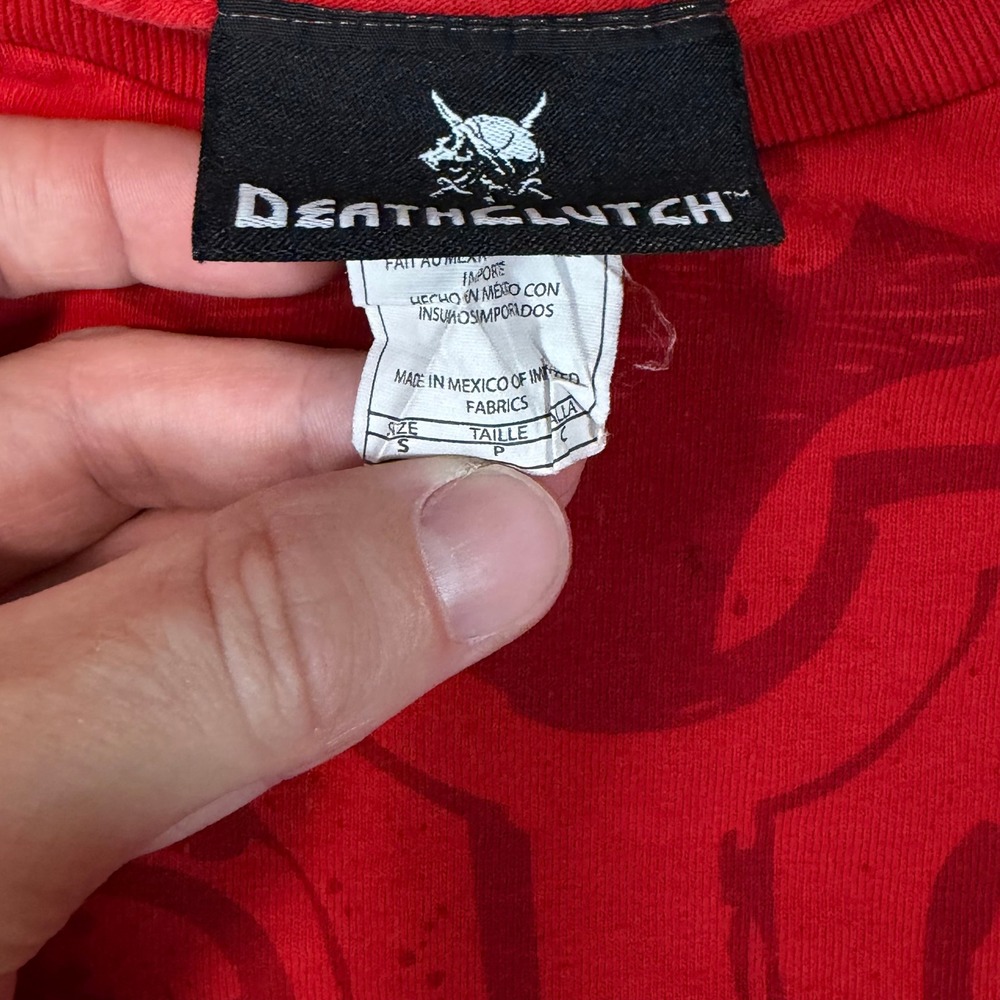 DeathClutch MMA Graphic T-Shirt Mens Small Red Brock Lesnar Era Warrior Shield - Picture 3 of 7
